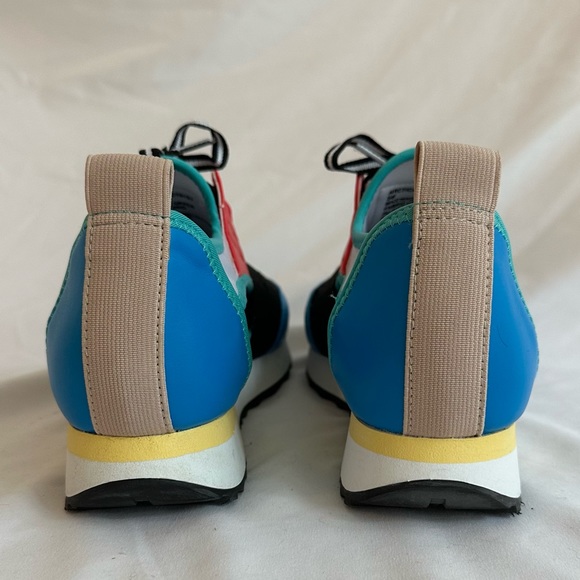 Steve Madden Arctic Cutout Sneakers Size 8 - Picture 4 of 8